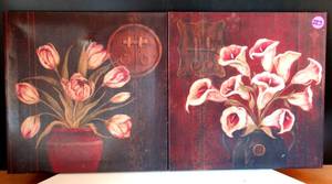 lot 283 image: PAIR OF LOVELY FLORAL THEMED CANVAS PRINTS - APPROX 10 X 10