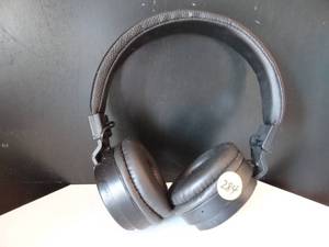 lot 284 image: HEAD SET AS SHOWN