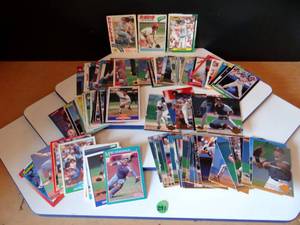 lot 291 image: LARGE LOT OF VINTAGE BASEBALL CARDS INCLUDING HOFers PETE ROSE, STEVE CARLTON, & CAL RIPKEN