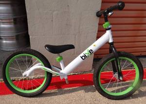 lot 299 image: BIXE NO PEDAL TRAINING BIKE - EXCELLENT CONDITION