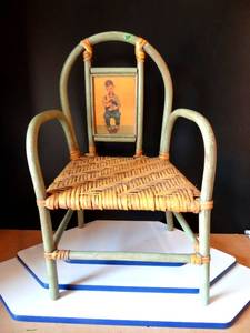 lot 300 image: VINTAGE SMALL WICKER CHAIR