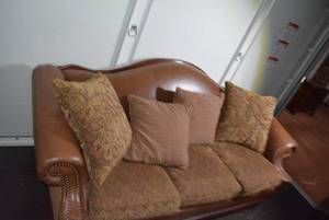 lot 10 image: Schnadig Leather and Fabric Couch, 78 x 41 x 40 tall    DFW SHIPPING COST $40 PICKUP SUNDAY 829 1P-5P