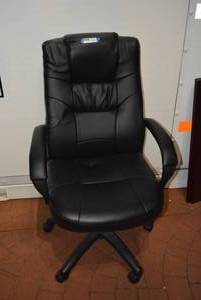 lot 17 image: Black Office Armchair, Arms are slightly worn as shown, 30 x 26.5 x 44.5 tall   DFW SHIPPING COST $15 PICKUP SUNDAY 829 1P-5P