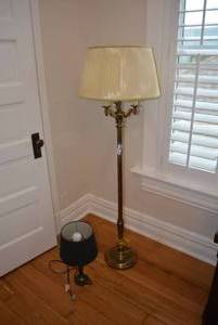 lot 51 image: Brass Floor Lamp (5 tall) and Desk Lamp (18 tall)   DFW SHIPPING COST $10 PICKUP SUNDAY 829 1P-5P
