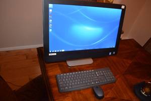 lot 79 image: Dell ALL IN 1 Computer WITH 1TB HD Keyboard and Mouse