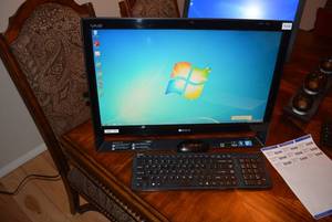 lot 80 image: Sony Saio ALL IN 1 Computer WITH 1TB HD Keyboard and Mouse
