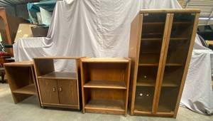 lot 78 image: 4 Vintage Furniture Pieces