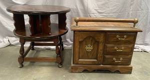 lot 69 image: Dark Brown with swivel top