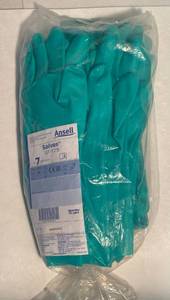 lot 122 image: Ansell Hyflux Gloves with Cut Protection 12 pair