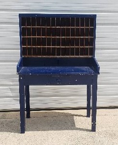 lot 4 image: Antique Post Office Mail Sorting Table, Made in 1928