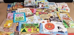 lot 19 image: Even Larger Lot of Childrens Books - Approx 130 Books