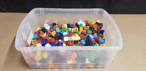 lot 50 image: Manipulative Cubes