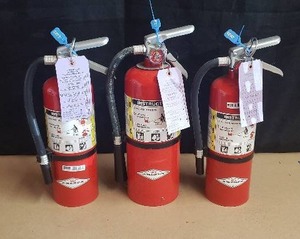 lot 69 image: Lot of 2 Amerex B402 and 1 Amerex B443 Fire Extinguishers