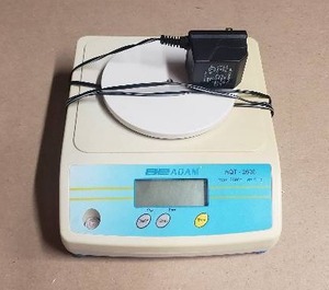 lot 126 image: Adam Equipment AQT 2600 - 2600g Scale