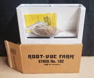 lot 95 image: HSP Nature Toys Root Vue Farm