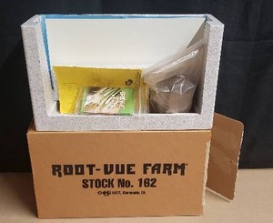 lot 96 image: HSP Nature Toys Root Vue Farm