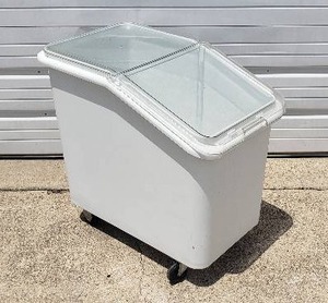 lot 135 image: Rubbermaid 3603 Slant Front Ingredient Bin