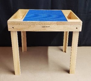 lot 150 image: Lakeshore 12563 Lego Table