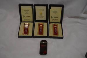 lot 313 image: Carlton Lighters, 4 Total