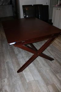 lot 185 image: Pop-Up Leaf Dining Table, Cherry Finish