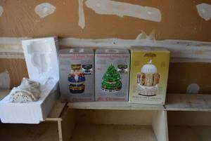 lot 34 image: Animated Music Boxes Nutcracker, Tree and Church