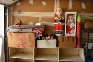 lot 35 image: Christmas Yard Decorations, Lights, Santa Flag, Motion-ette Figure and Snowmen Ornaments