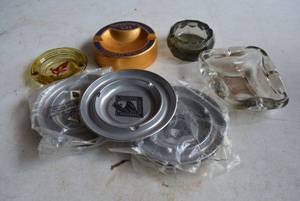lot 53 image: AshTray Smoking Receptacle Lot Thunderbird Hotel, Marlboro, Seagrams V.O. Brands and Glass