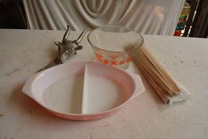 lot 55 image: Vintage Pyrex Divided Dish, Texas Glass, Super Vac Bull Boot Jack Remover