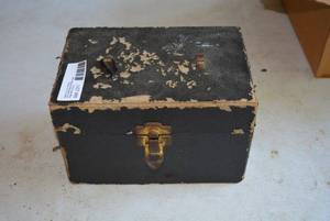 lot 95 image: Box of Toggle Switches and Light switch Plates