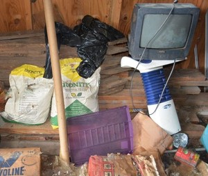 lot 252 image: Misc. Items Ironite Fertilizer, Box of Valvoline Oil, Extra Wood Boards and More