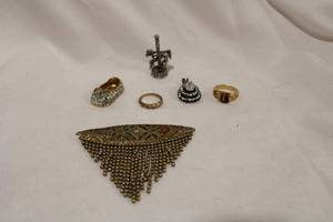 lot 384 image: Fashion Jewelry