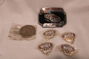 lot 422 image: Nascar themed belt buckle and lapel pins