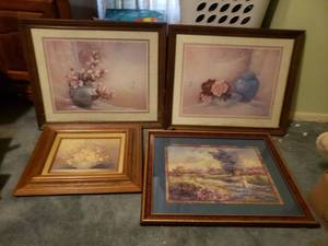 lot 225 image: Flower and Landscape Wall Art signed by artists, 4 Total (2 by Lena Liu)