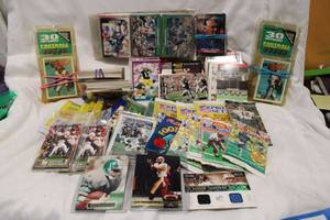 lot 514 image: Football Trading Cards