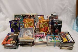 lot 523 image: Basketball Trading Cards