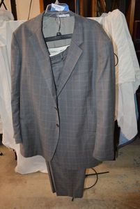 lot 149 image: Mens Dress Pant and Jacket Armani Collezioni Made in Italy, Gray Square Fabric