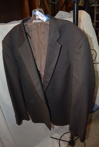 lot 112 image: Mens Dress Jacket Made in Jordan Armani Collezioni