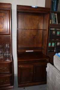 lot 125 image: Bookshelf