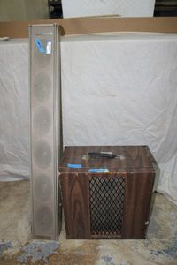 lot 134 image: Vintage LR4SA Line Radiator Tower Speaker by Electro-Voice, 4 Ft. Long AND Vintage Microphone and Amplifier in One Unit