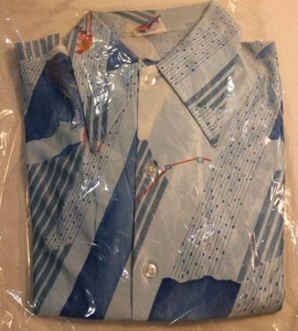lot 348 image: 1970s Disco era Rayon single stitch shirt with ski motif by Put-On Shop (Sears). Size Small.