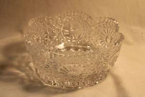 lot 304 image: HofBauer Byrdes 24% Lead Crystal THE BYRDES COLLECTION hexagonal 8.25 bowl (1349). Crafted in Bavaria Germany. Vintage, Company closed in 1990s
