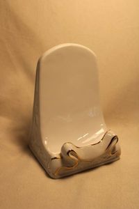 lot 344 image: Fine porcelain multi use display stand w 12K gold gilt accents.