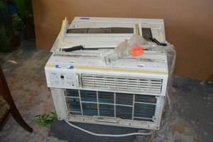 lot 46 image: Koldfront Window AC Unit