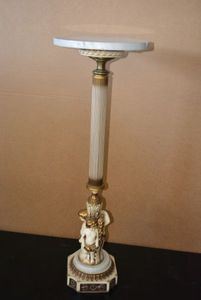 lot 40 image: Marble Top Pedestal Stand with Cherubs at the Base