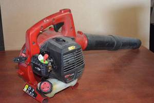 lot 192 image: Craftsman Gas Blower