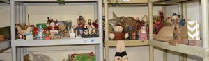 lot 199 image: Christmas Decorations and Tree Base, see pictures