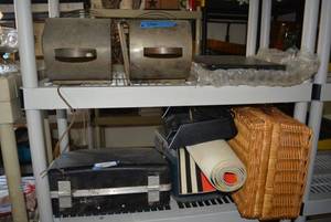 lot 202 image: Vintage Royal Typewriter, Putting Game