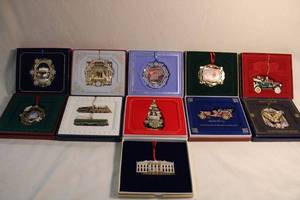 lot 314 image: White House historical Association ornaments in boxes 11 Count (2004, 2007, 2009, 2011, 2012, 2013, 2014, 2015, 2016, 2017 and 2017 George Bush Presidential Center ornament