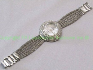 lot 4 image: Croton quartz watch model CN207126