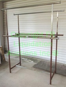 lot 171 image: Clothing display rack